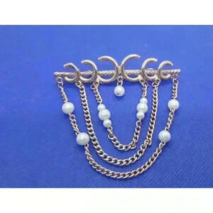 Vintage Brooch Gold Faux Pearl Long Bar Dangle Chain Waterfall 70s 80s